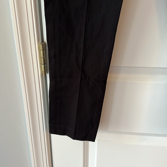 Like new! Gorgeous work pants. So comfy! - Picture 2 of 4